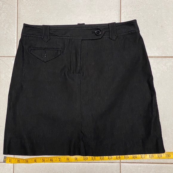 Black mini-skort. - Picture 2 of 5